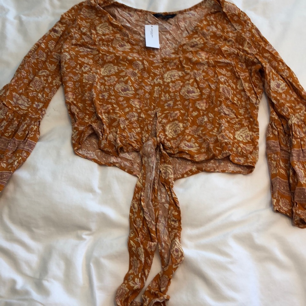 New American Eagle orange top